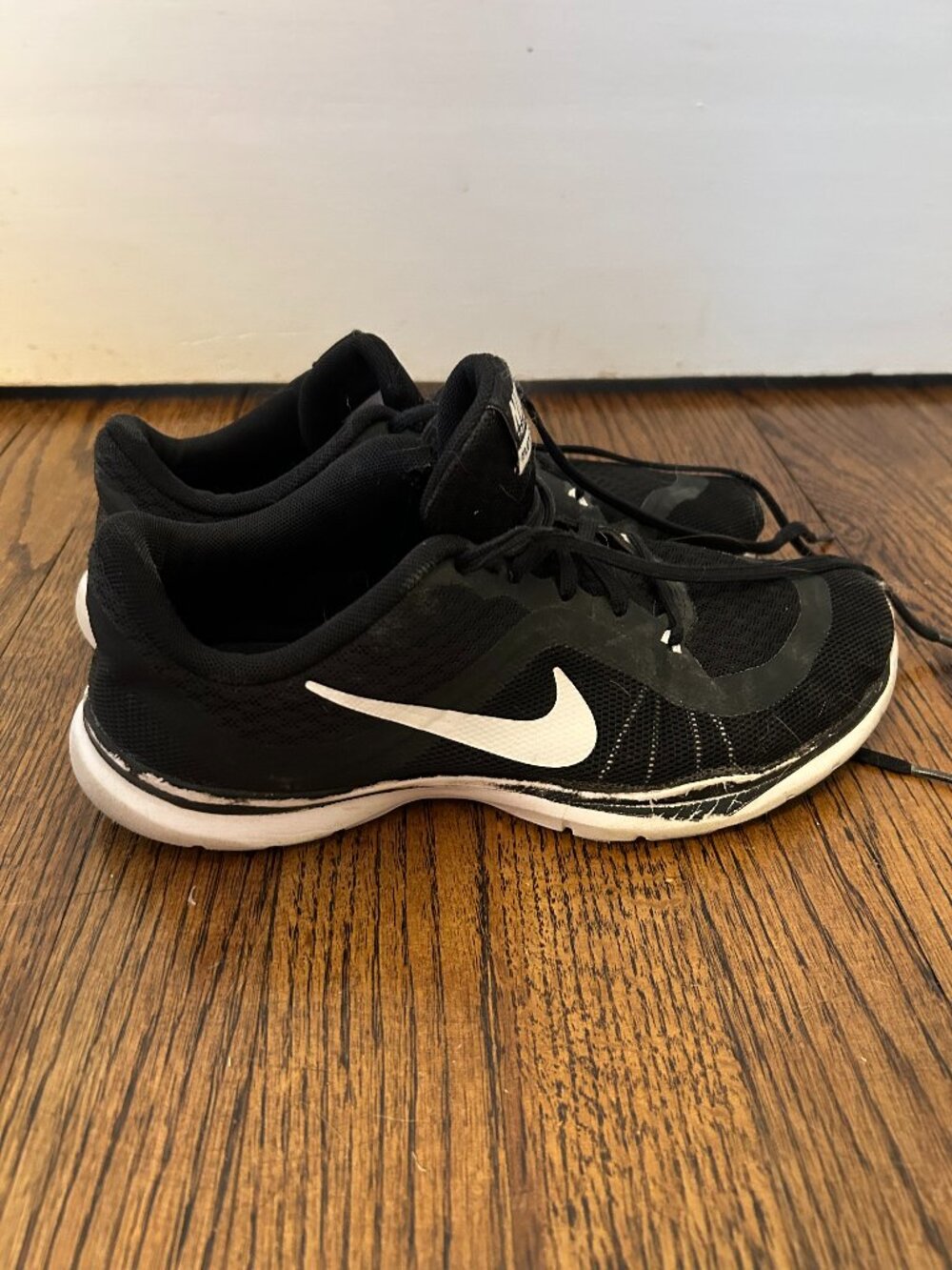Nike Flex Trainer 6 Shoes Womens 7. Wide Athletic Sneakers Lace Up Low Top Black